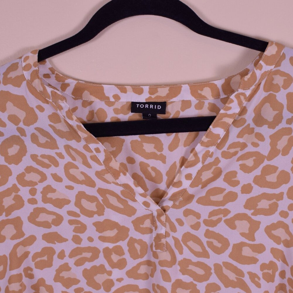 Torrid Women's Georgette Hi-Low Long Sleeve Cheetah Print Blouse - Size L - Picture 2 of 7